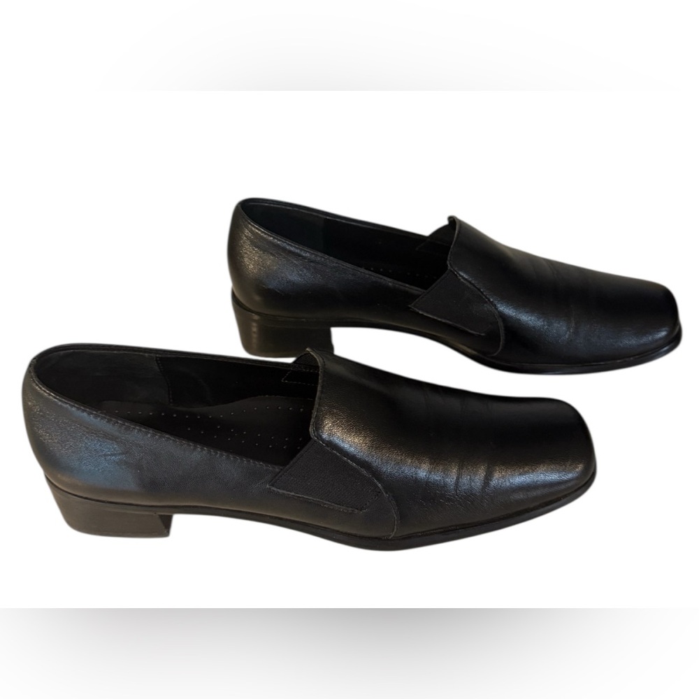 Trotters Ash Slop On Minimalist Leather Loafer’s  Black sz 8.5N Preppy